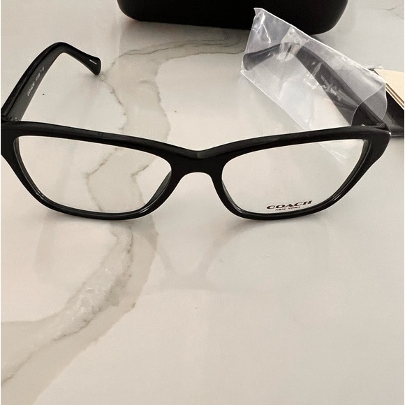 💐💐 Coach 💐💐 - Picture 2 of 5